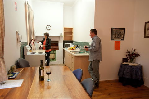 Black Jack Get-A-Way - Nana's Home - Tourism Brisbane 3