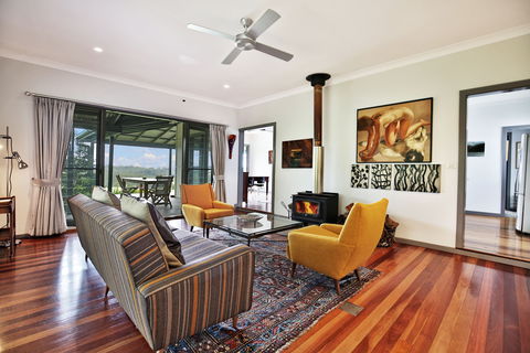 Borrowdale - Brisbane 4u 0