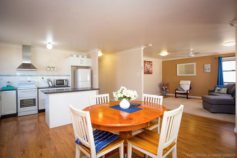 Dell-Lee Cottage - Brisbane 4u 3
