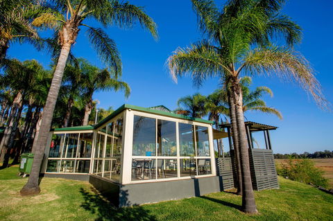 Discovery Parks - Lake Hume - Tourism Brisbane 3