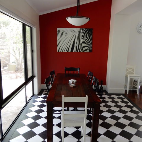 Dot's House - Brisbane 4u 1