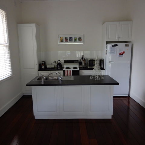 Dot's House - Brisbane 4u 2