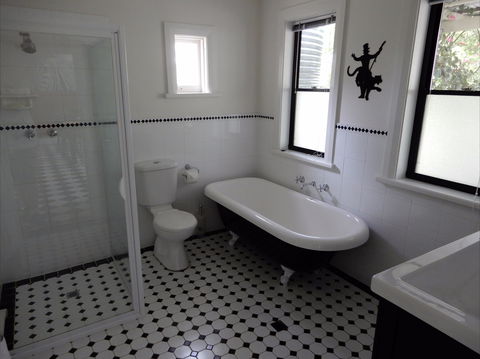 Dot's House - Brisbane 4u 3
