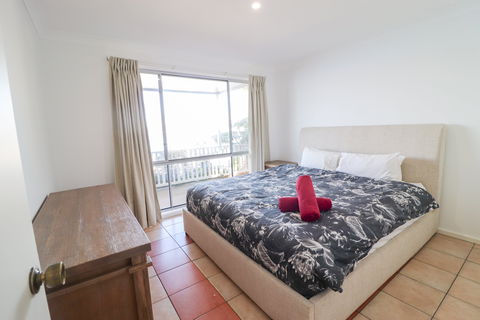 El Lago Jetty - Brisbane 4u 5