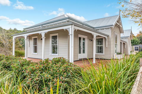 Grandview Accommodation - The Elm Tree Apartments - Brisbane Tourism 1
