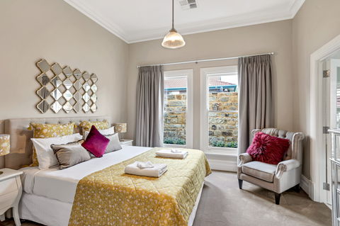 Grandview Accommodation - The Elm Tree Apartments - Brisbane Tourism 2