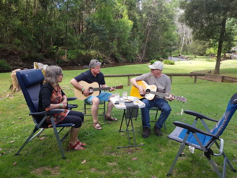 Harrietville Cabins And Caravan Park - Tourism Brisbane 3
