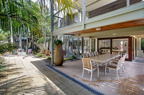 Jimmy's Beach House: Belongil Beach - Brisbane Tourism 1