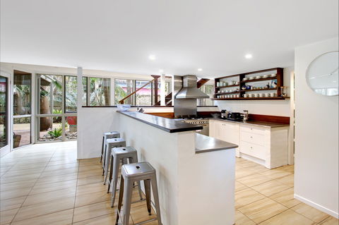 Jimmy's Beach House: Belongil Beach - Brisbane Tourism 6