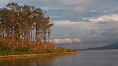 Lake Awoonga Caravan Park - Brisbane 4u 1