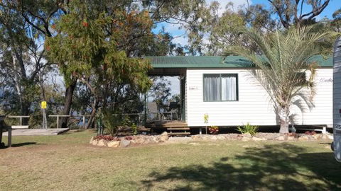 Lake Awoonga Caravan Park - Brisbane 4u 3