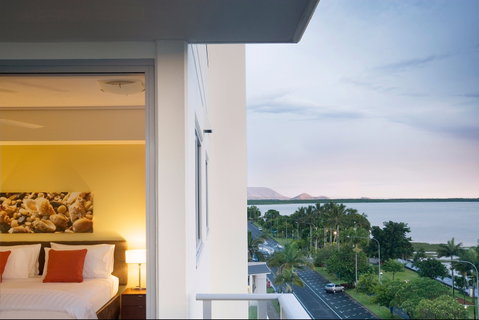 Mantra Trilogy - Tourism Brisbane 2