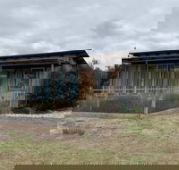Mannaburne Cabin - Tourism Brisbane