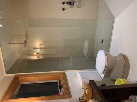 Mannaburne Cabin - Brisbane Tourism 2