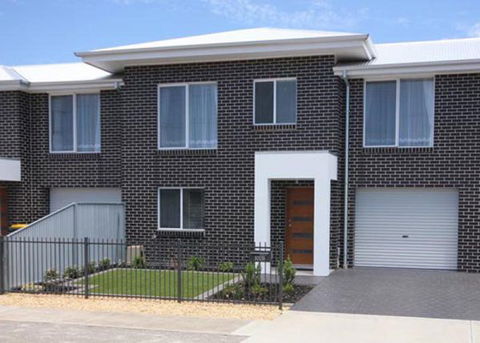 Oaklands Junction - Brisbane 4u 0