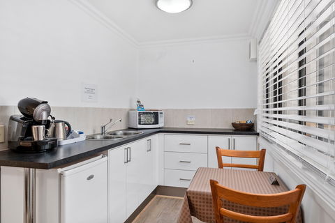 Oyster Cove Chalet - Tourism Brisbane 4