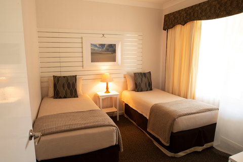 Pemberton Lodge - Tourism Brisbane 8