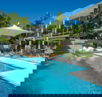 Port Douglas Getaways - The White Oasis - Tourism Brisbane