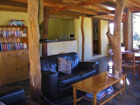 Southern Ocean Retreats - Goondooloo Cottage - Tourism Brisbane 4