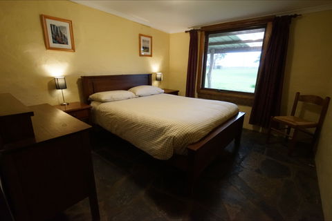 Southern Ocean Retreats - Goondooloo Cottage - Tourism Brisbane 5