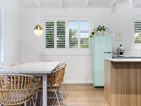 Sunset Beach - Summer Breeze - Brisbane Tourism 8