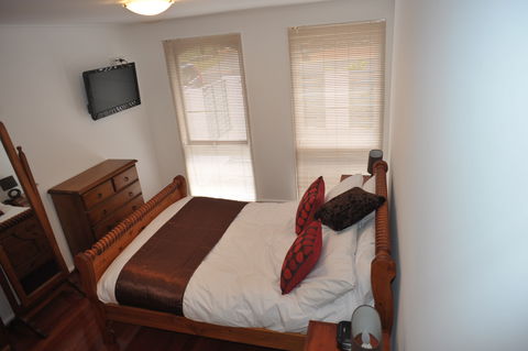 The Pommy Tree Bed And Breakfast - Brisbane 4u 1