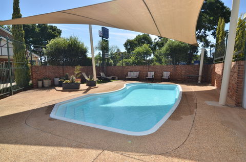 The Crossing Motel Junee - Tourism Brisbane 1