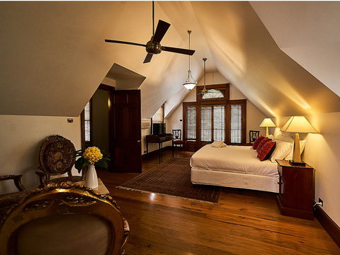 The Regents Park - Tourism Brisbane 1