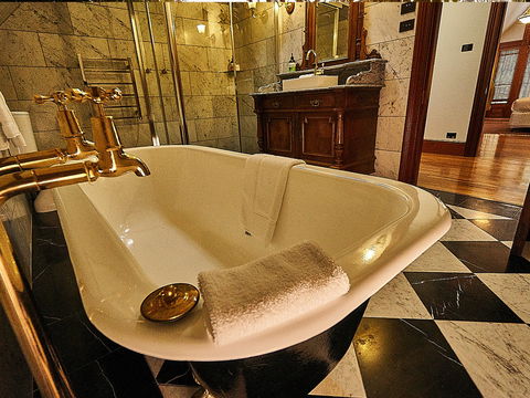 The Regents Park - Tourism Brisbane 2