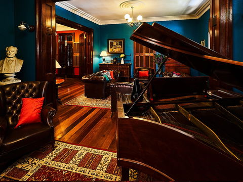 The Regents Park - Tourism Brisbane 4