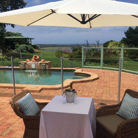 Tilba Lake House - Brisbane Tourism 2