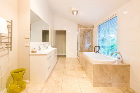 Treetops On Yungarra - Brisbane 4u 8