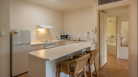 Tropic Towers Apartments - Tourism Brisbane 5