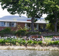 Waterside Accommodation - Derwent Hideaway - Tourism Brisbane