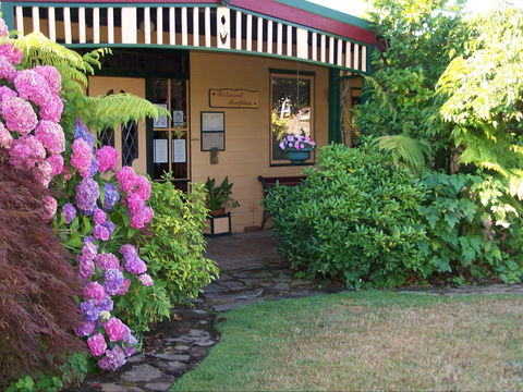 Willowlake Cottages - Brisbane Tourism 0