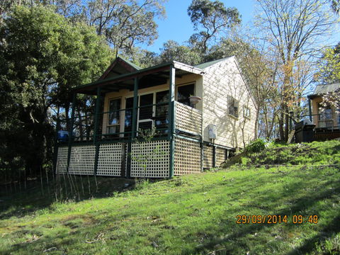 Willowlake Cottages - Brisbane Tourism 1