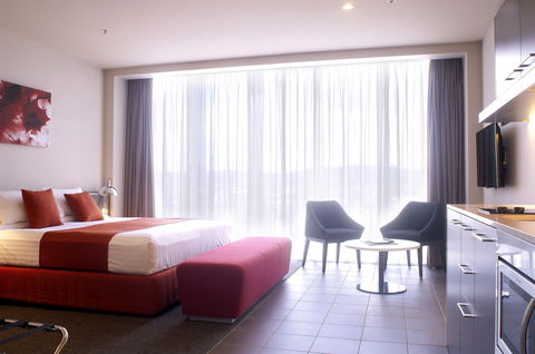Abode Woden - Brisbane 4u 0