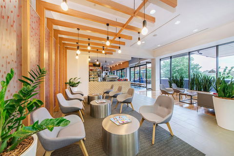 Abode Woden - Brisbane 4u 4