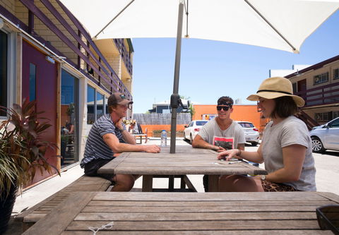 Airlie Beach YHA - Brisbane 4u 3