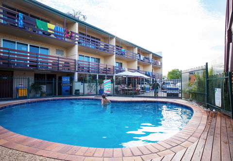 Airlie Beach YHA - Brisbane 4u 7