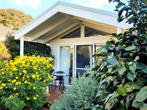 Alkira Garden Studios - Brisbane Tourism 1