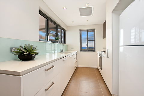 Ananya Executive - Brisbane 4u 4