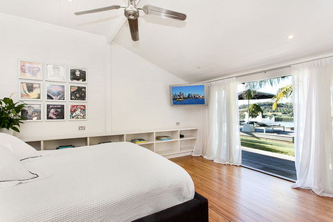 Aria - Brisbane 4u 6