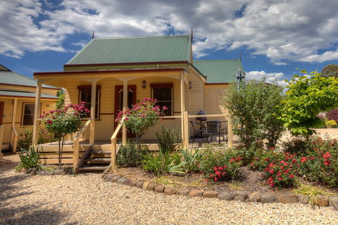 Autumn Affair Cottage 7 - Brisbane 4u 0