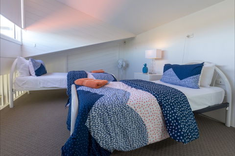 Bay Room Getaway - Brisbane Tourism 4