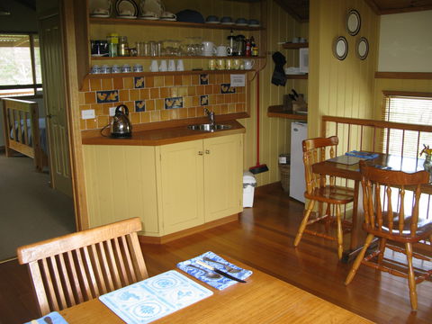 Blossoms Bed And Breakfast - Brisbane Tourism 4