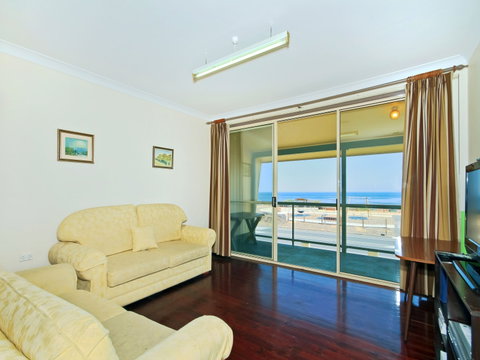 Century 21 SouthCoast: Sun And Fun - Tourism Brisbane 2