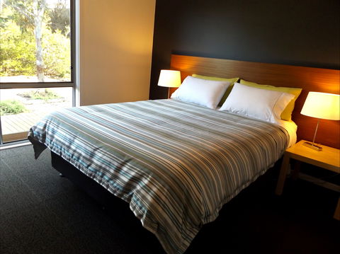 Coorong Waterfront Retreat - Tourism Brisbane 2