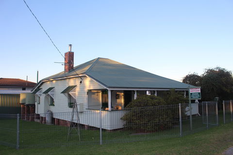 Dillons Cottage Stanthorpe - Brisbane Tourism 0