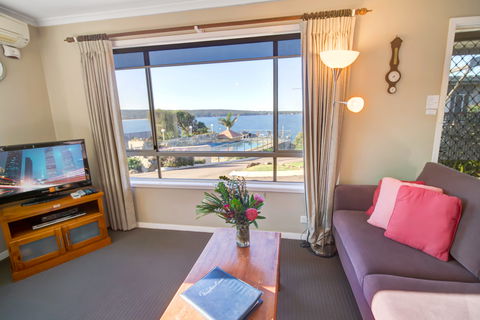 Eagle Heights Holiday Units - Scenic Unit - Brisbane Tourism 7